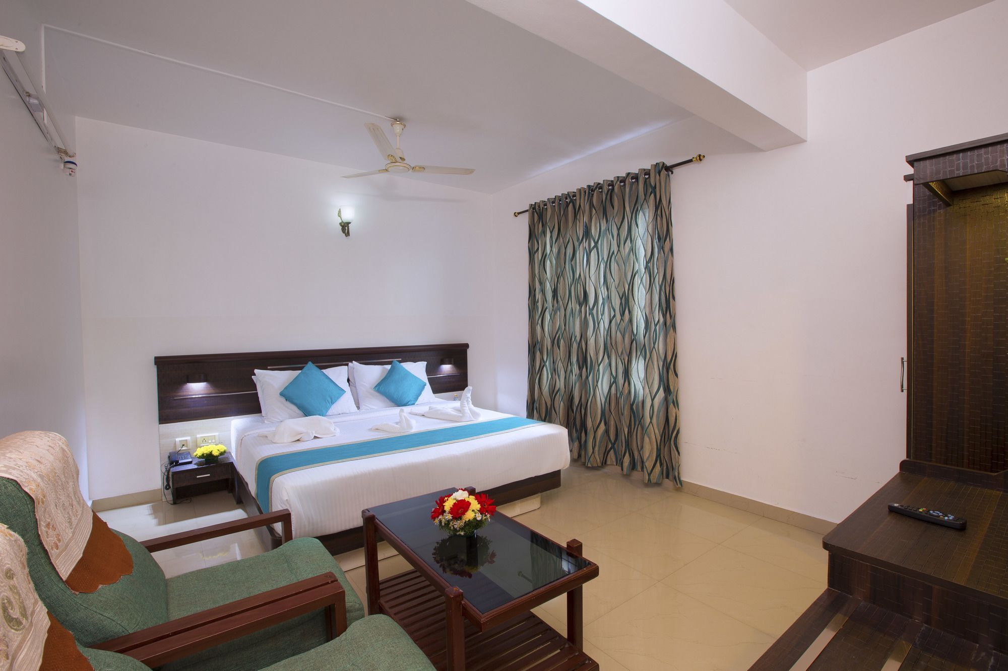 Spice Country Resort Chithirapuram Exteriör bild