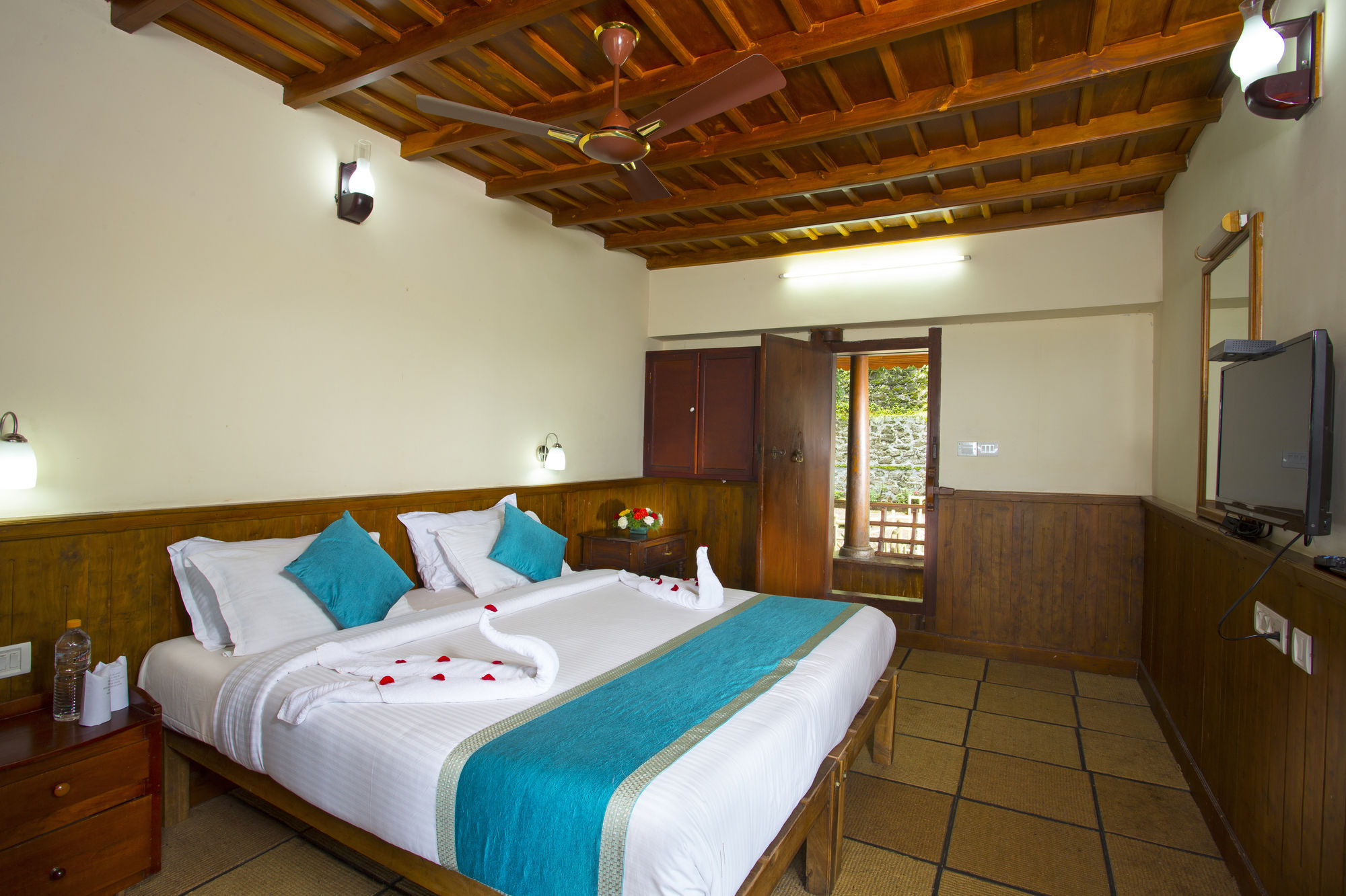 Spice Country Resort Chithirapuram Exteriör bild
